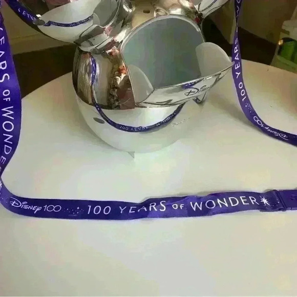 Disney Balloon Crossbody Bag - Picture 9 of 9